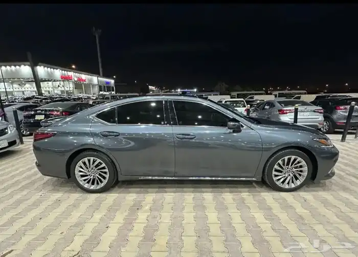 لكزس ES350 موديل 2024CC فل كامل نضيف جدا 3