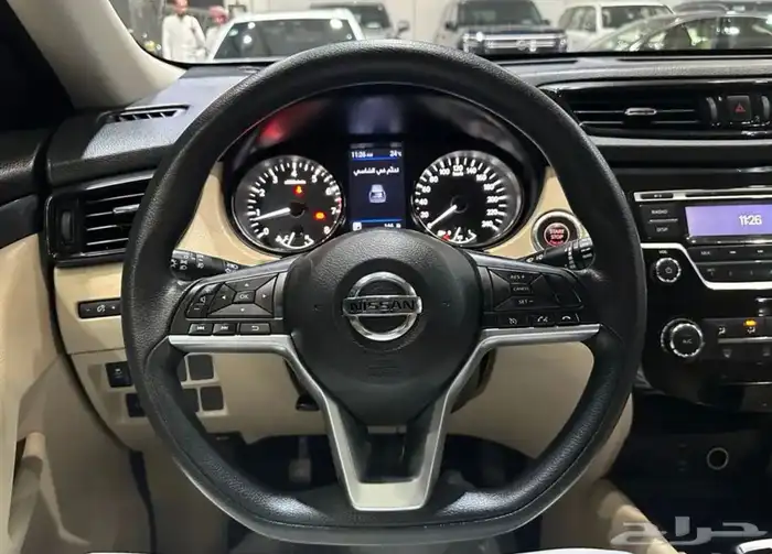 نيسان اكس تريل موديل 2021 دبل نضيف جدا 9