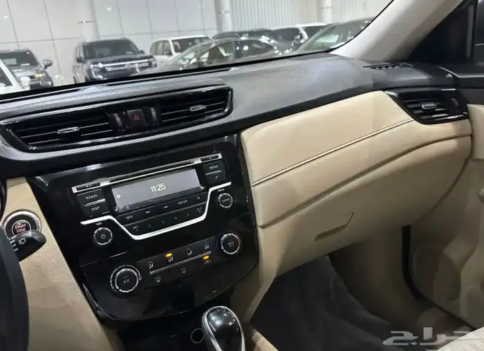 نيسان اكس تريل موديل 2021 دبل نضيف جدا 7