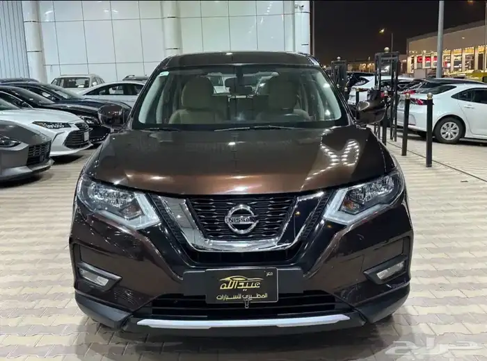 نيسان اكس تريل موديل 2021 دبل نضيف جدا 3