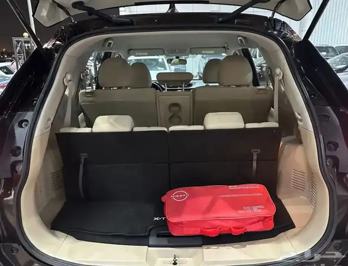 نيسان اكس تريل موديل 2021 دبل نضيف جدا 22