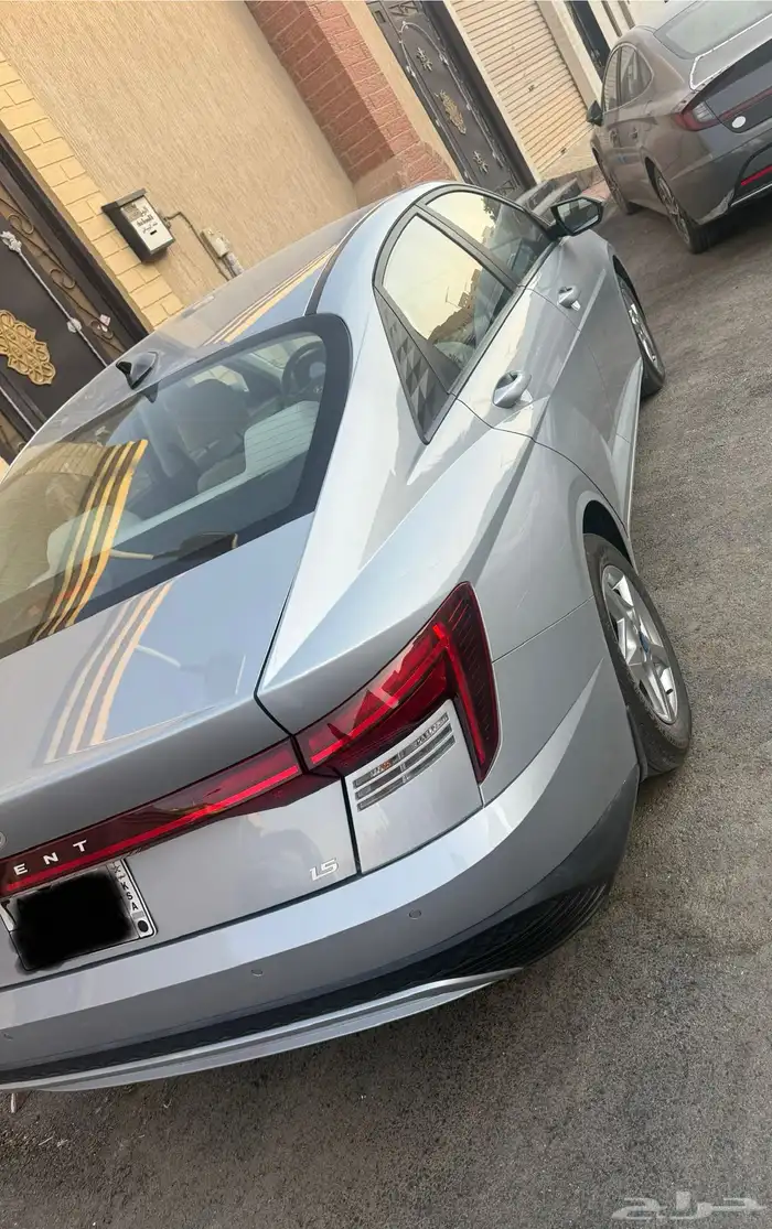 أكسنت 2025 للبيع 4