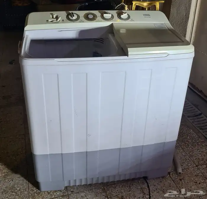 شاشة تلفزيون ولابتوب وفرنين غاز 8