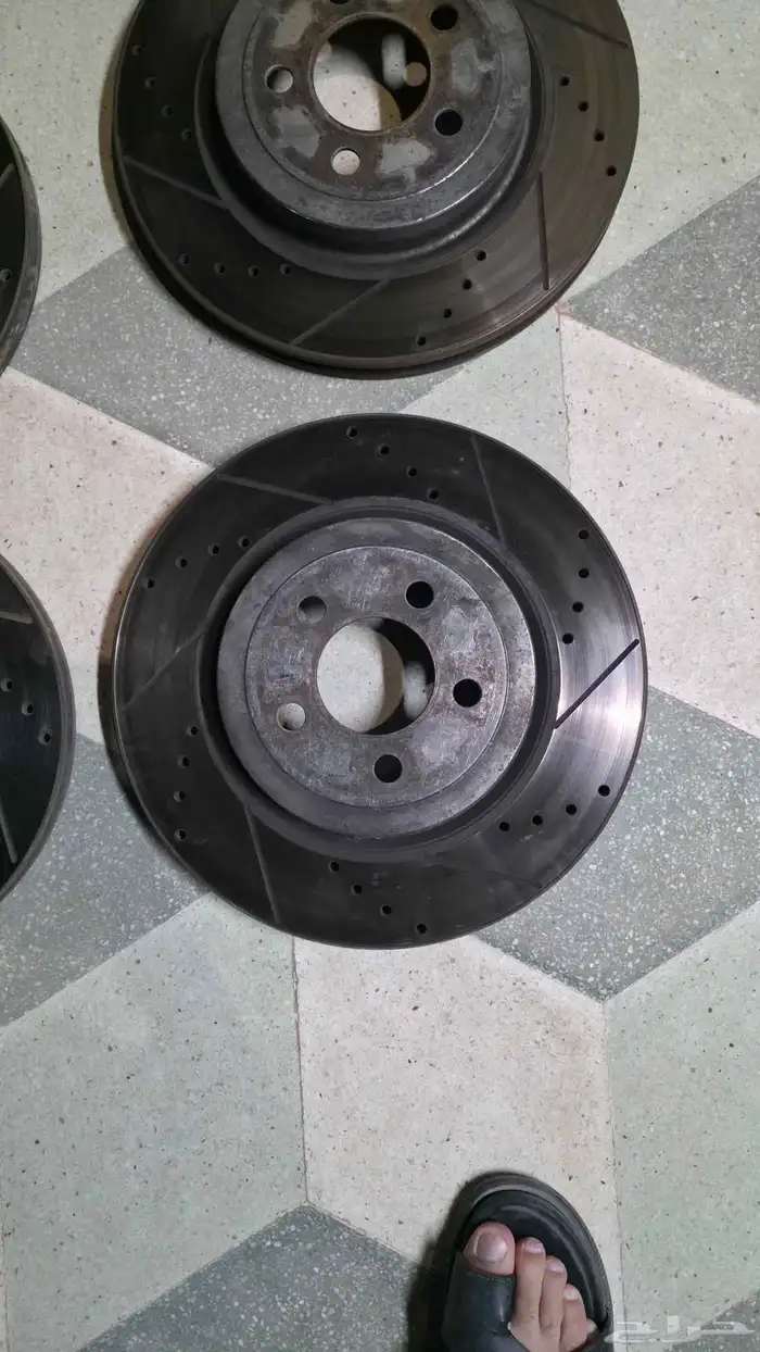 للبيع هوبات رياضيه لسيارات موبار لتشارجر وتشالنجر 1