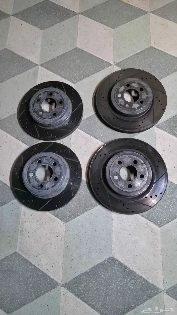 للبيع هوبات رياضيه لسيارات موبار لتشارجر وتشالنجر 0