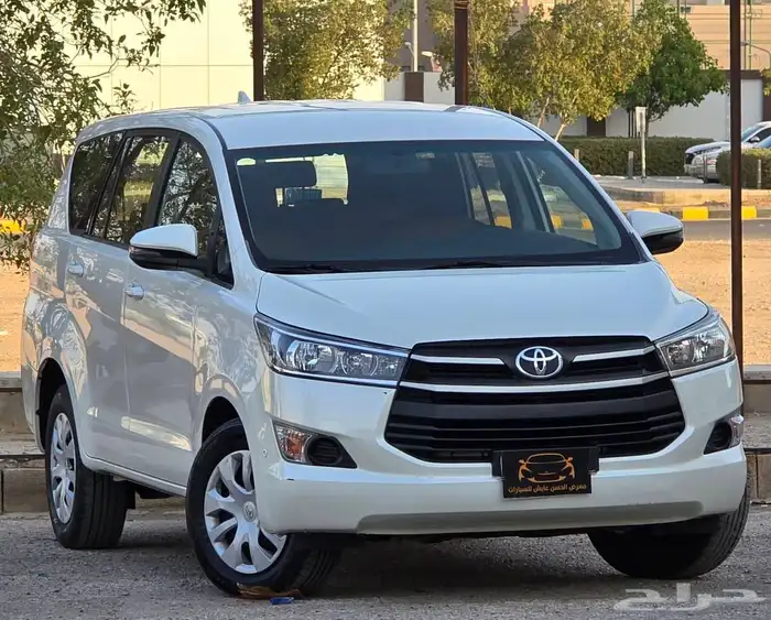 اينوفا 2022 إستاندر 3