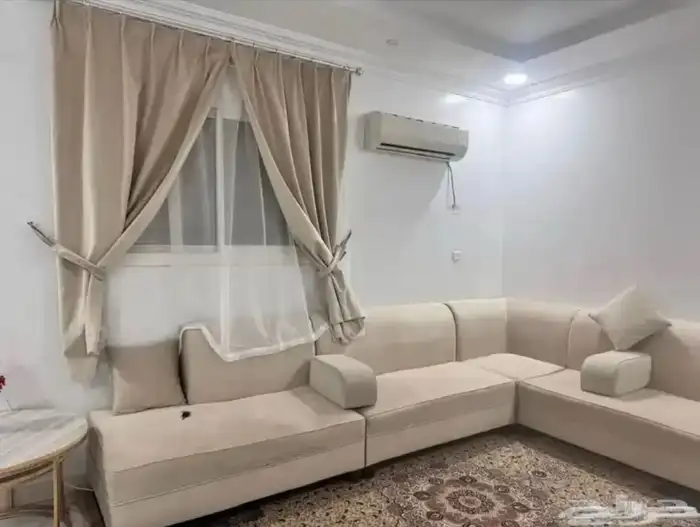 كنب وطاوله كبيره 350 1