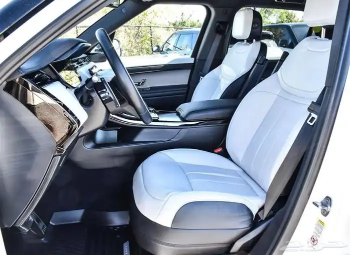 Range Rover sport P400 رنج روفر سبورت 2023 4