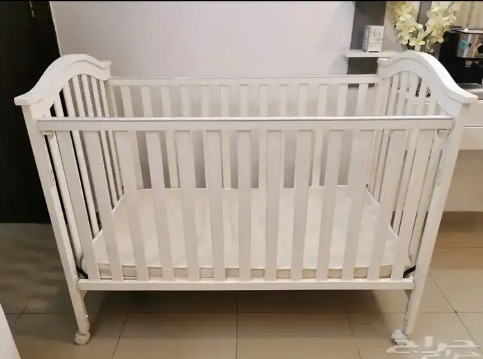 سرير أطفال ماركة جيجلز 0