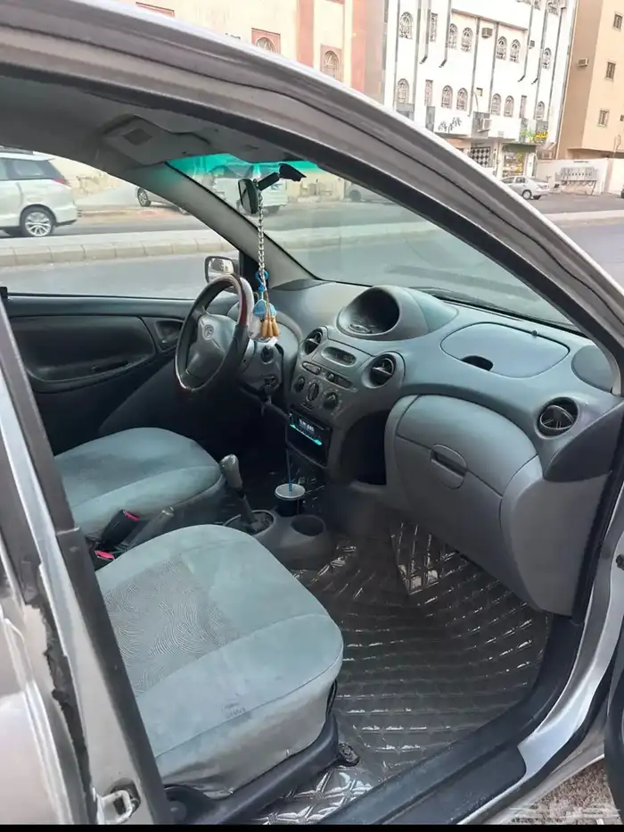 تويوتا ايكو 2001 7