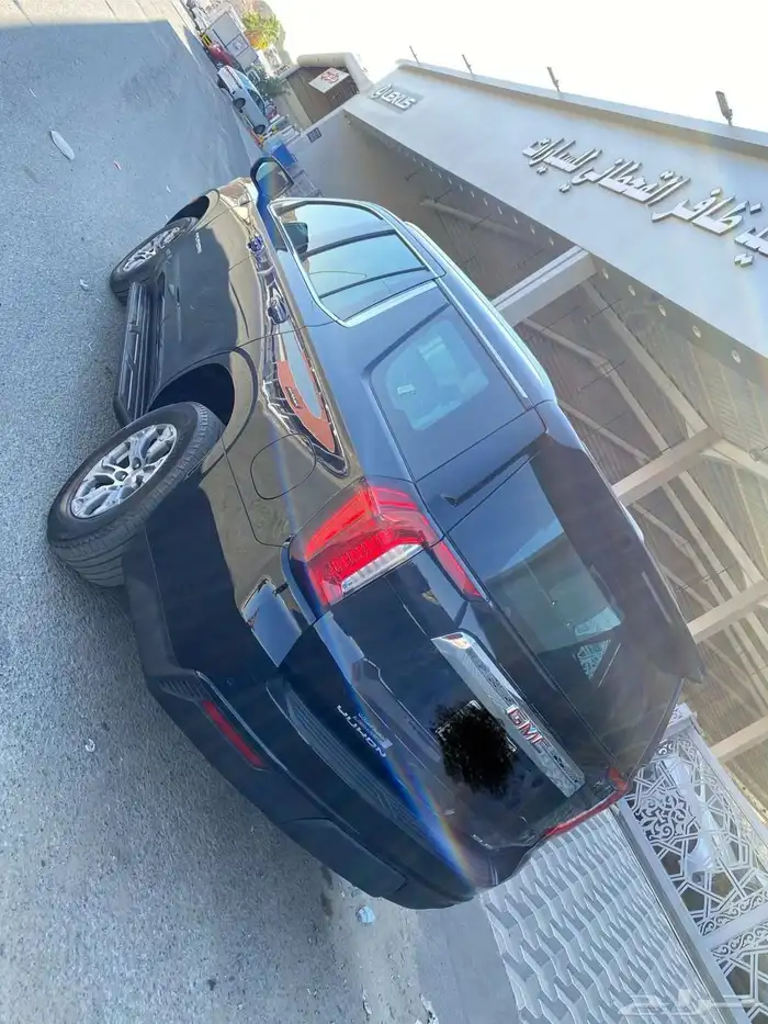 جمس يوكن دبل مديل 2022اسود 8