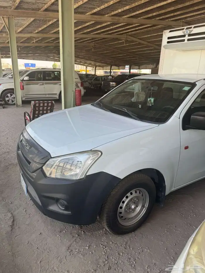 للبيع عدد من سيارات الرينو دوكر جاف ومبراد 24