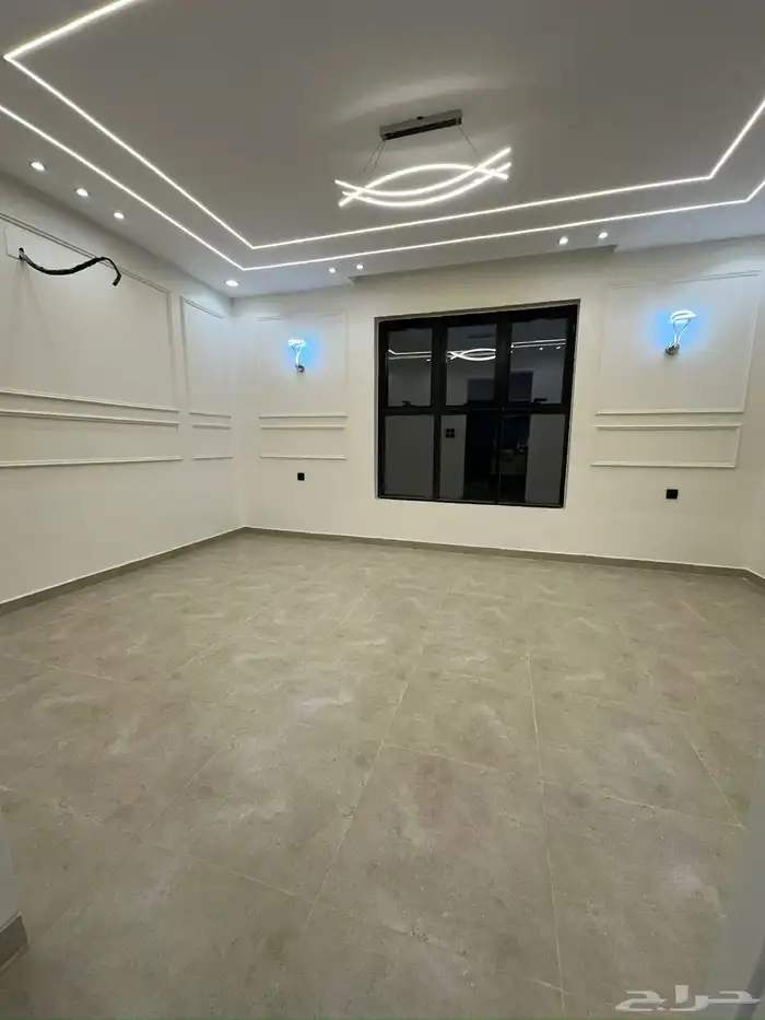 للبيع بحي الضيافه شقق علويه بسطح خاص من 550 الف vip 4