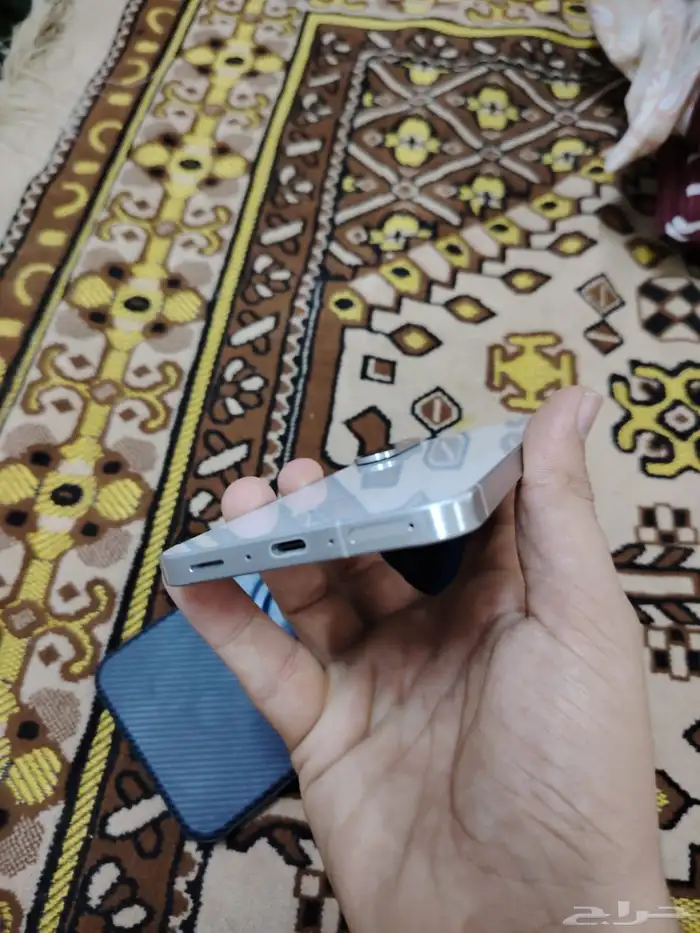 للبيع سامسونج A56 5g نظيف 2