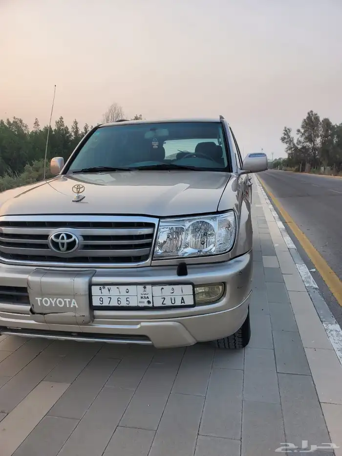 لاندكروزر 2004 - VXR فل كامل 8 سلندر 2