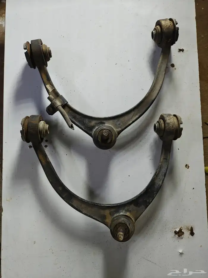 قطع لكزس. 400 7