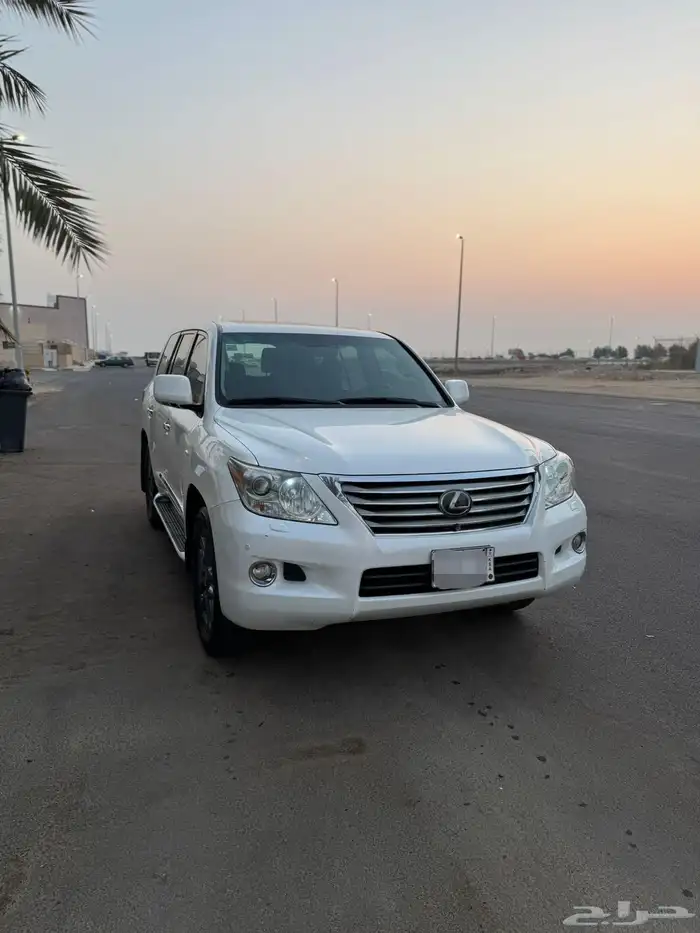 لكزس مخزن نضيف جدآ 2011 ماشي(( 180)) مثبت في موجوز 0