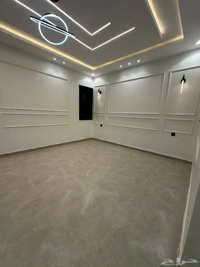 للبيع بحي الضيافه شقق علويه بسطح خاص من 550 الف vip 13