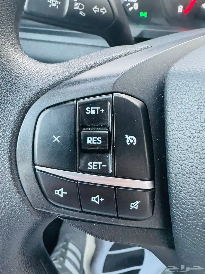 للبيع فورد اكسبلور نص فل دبل 6 سلندر 23