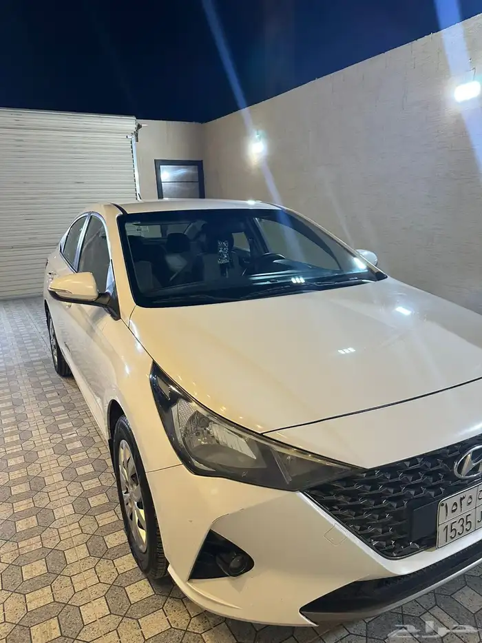 سياره اكسنت 2021 لون ابيض 0