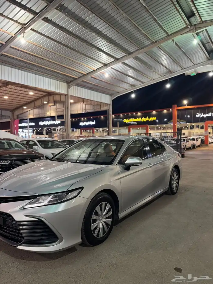 تويوتا كامري 2022 استاندر عداد 60 سعوووديه 1
