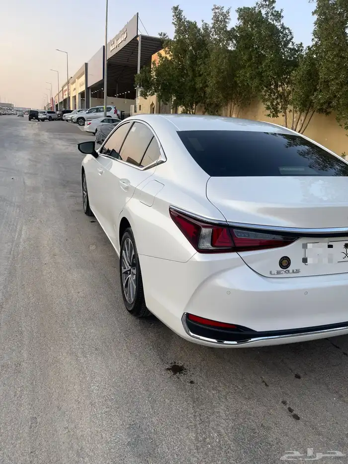 لكزس 250 فئة AA موديل 2023 10