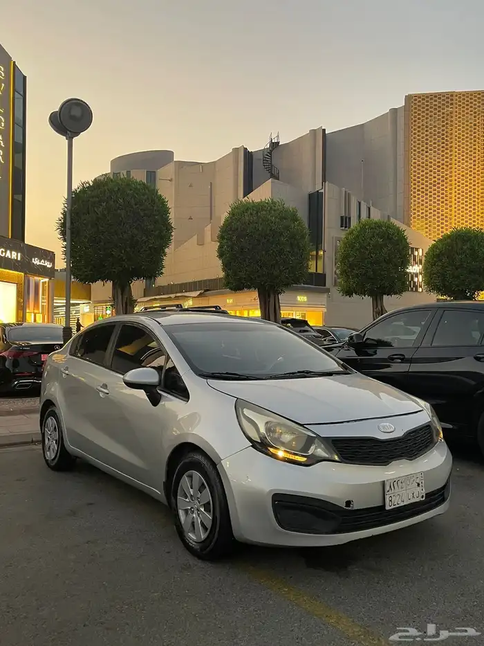 كيا ريو للبيع 2