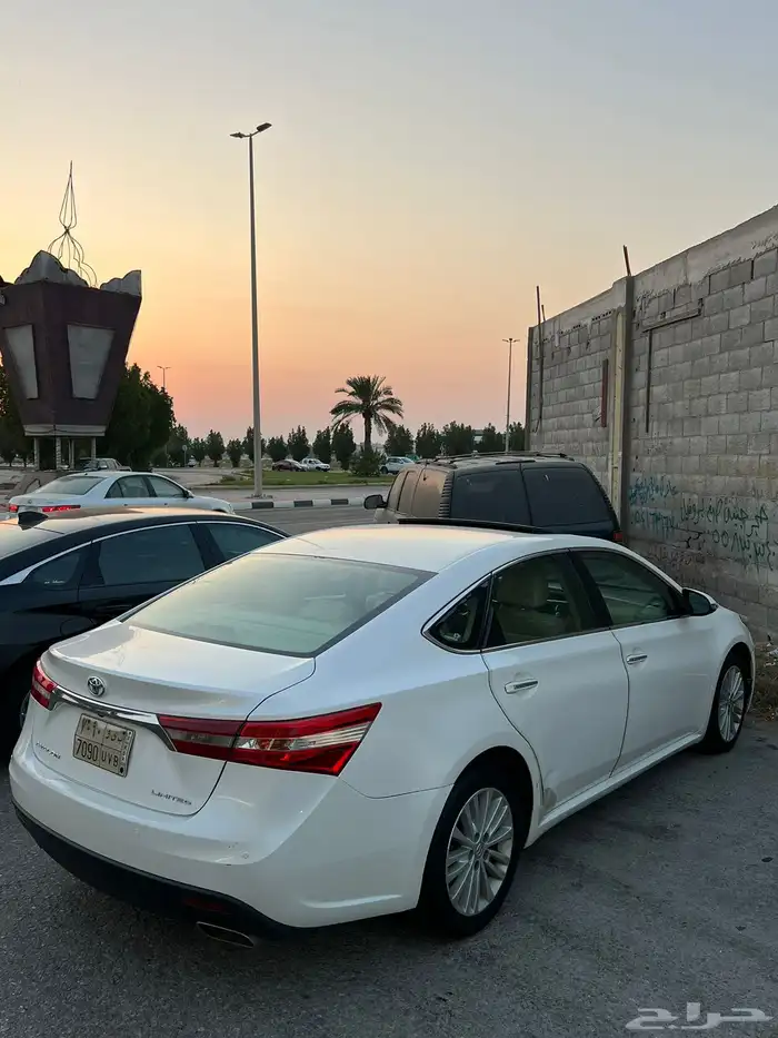 للبيع افالون موديل 2013 1