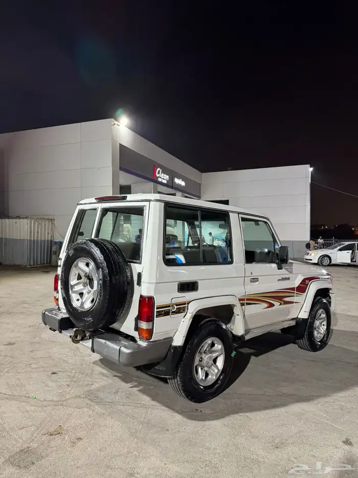 جيب ربع رفرف 2013 5