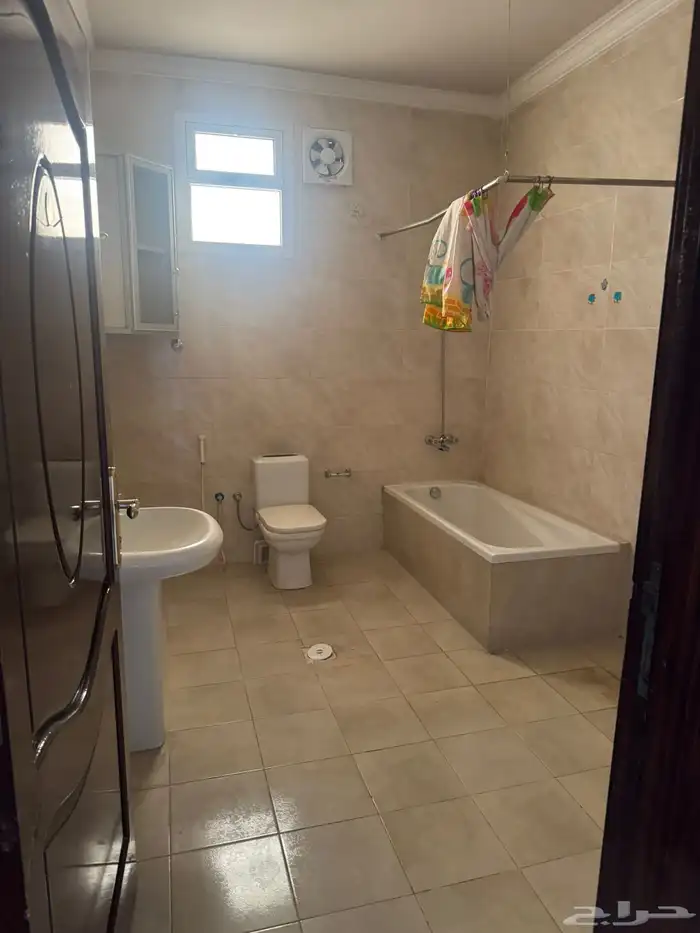 شقه للايجار 6غرف الدويمه 33الف 1