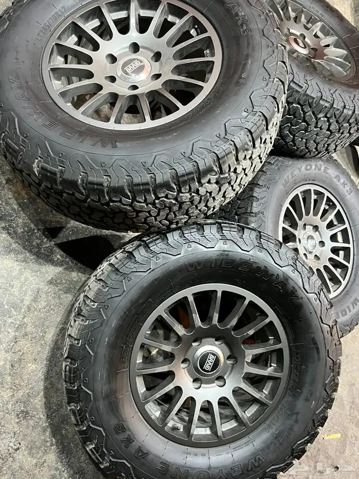 جنوط برايد 6 مسمار مع كفرات نص حجري ودواي مقاس 17 11