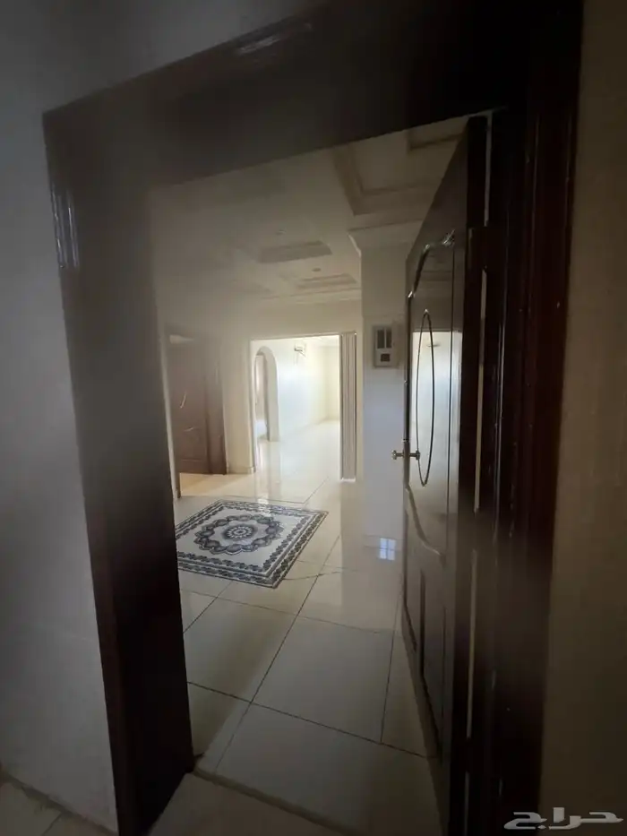 شقه للايجار 6غرف الدويمه 33الف 2