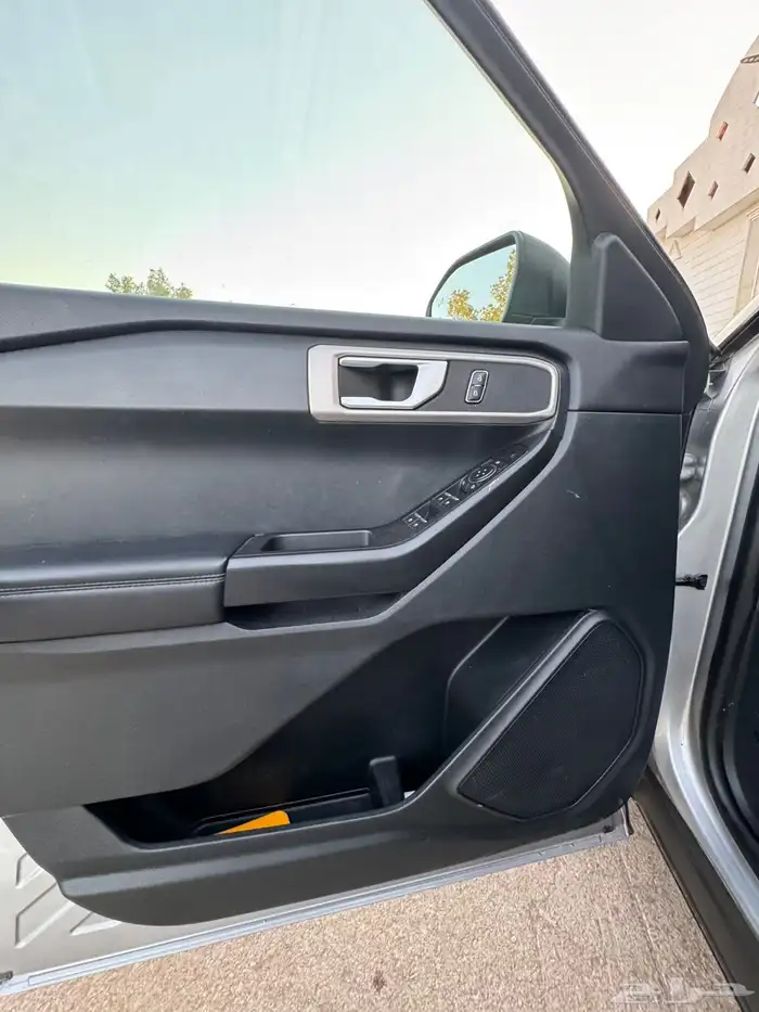 للبيع فورد اكسبلور نص فل دبل 6 سلندر 20