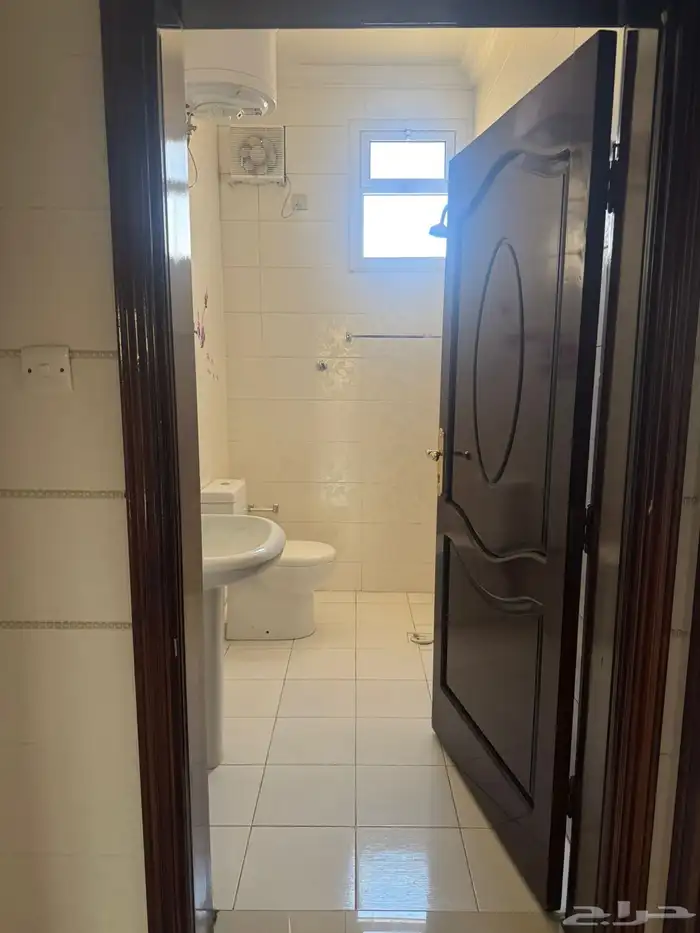 شقه للايجار 6غرف الدويمه 33الف 9