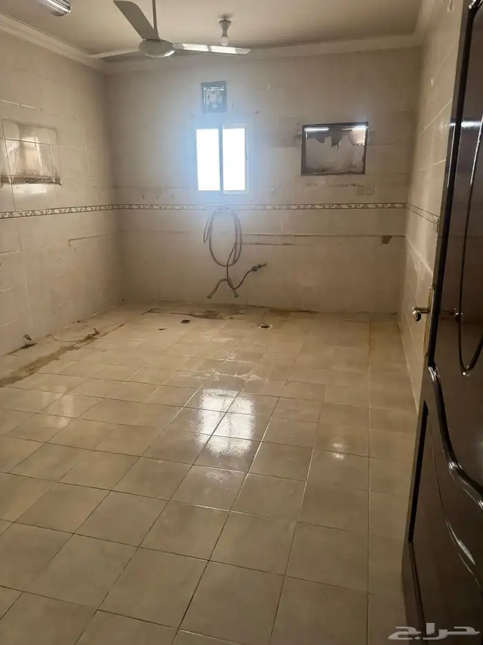 شقه للايجار 6غرف الدويمه 33الف 0