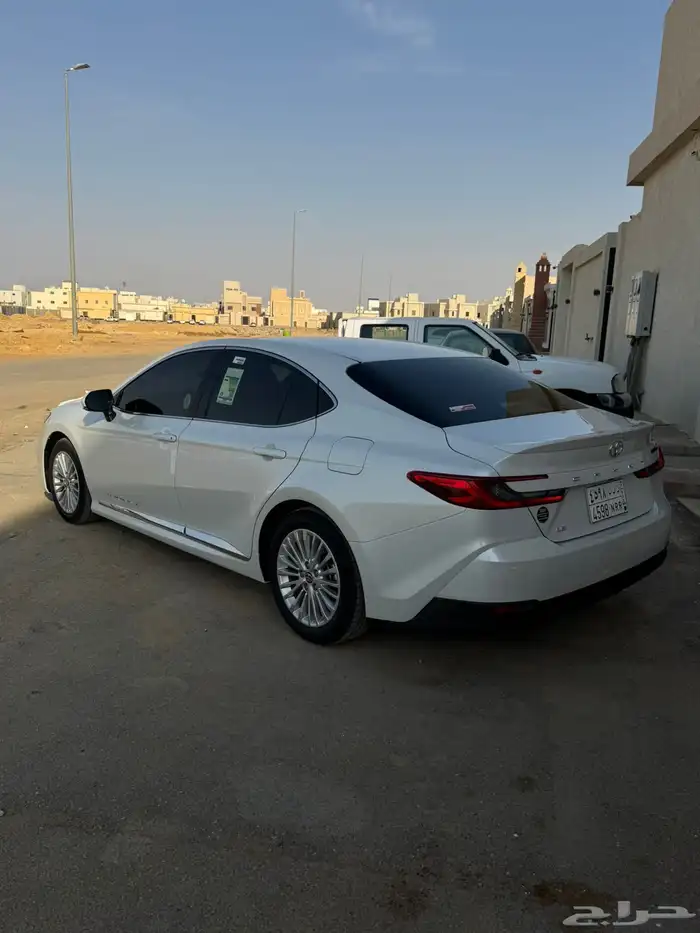 كامري فئة LE موديل 2025 1