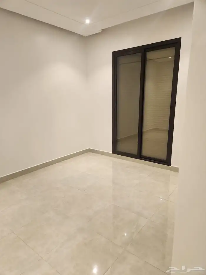 شقة للايجار حي العارض 1