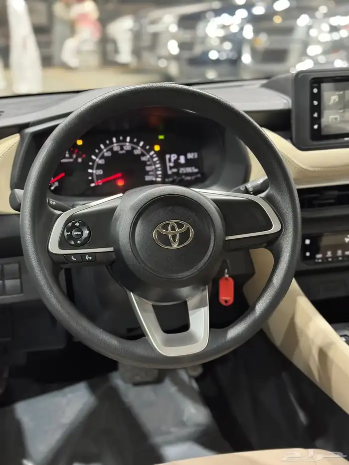 تويوتا يارس 2024 Y - عداد 25 الف كيلو فقط 9