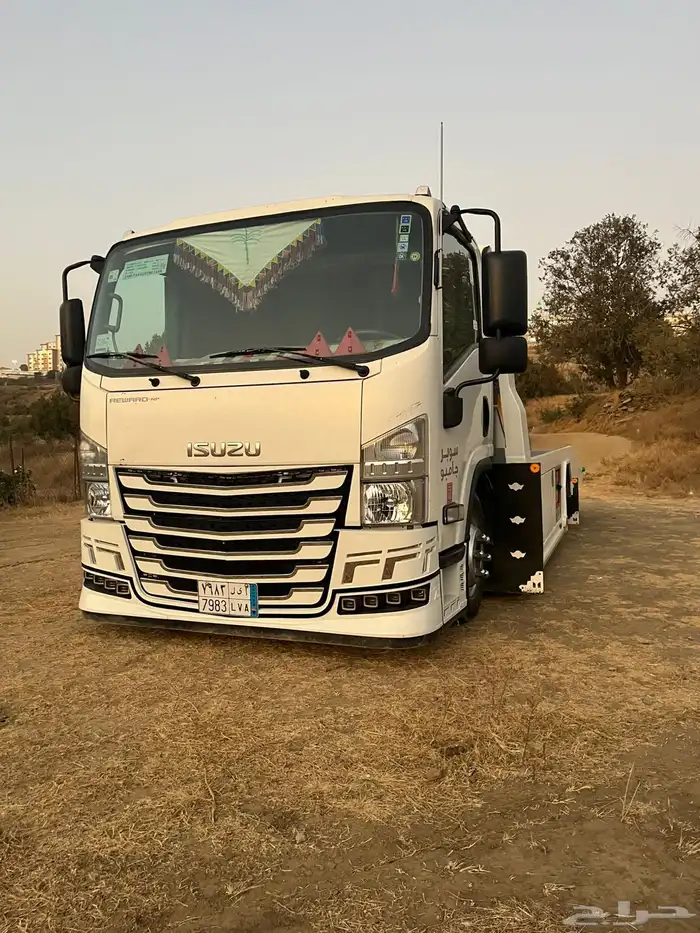 للبيع سطحه ايسوزو باخشب 8