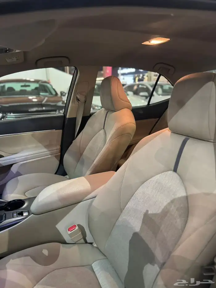 تويوتا كامري 2022 استاندر عداد 60 سعوووديه 7