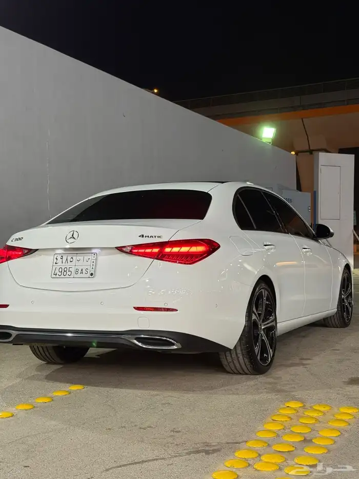 للبيع مرسيدس C300 2024 9