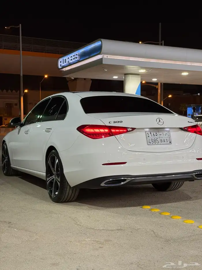 للبيع مرسيدس C300 2024 10