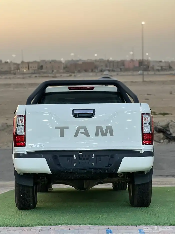 TAM T4 8