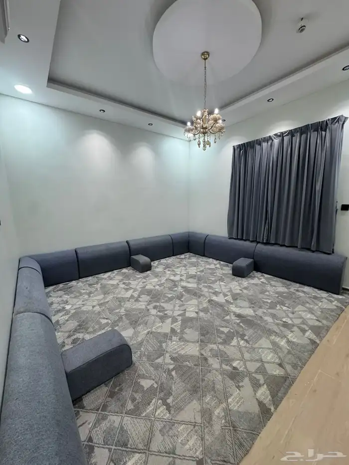 شاليه للايجار السنوي حي الفرسان 9