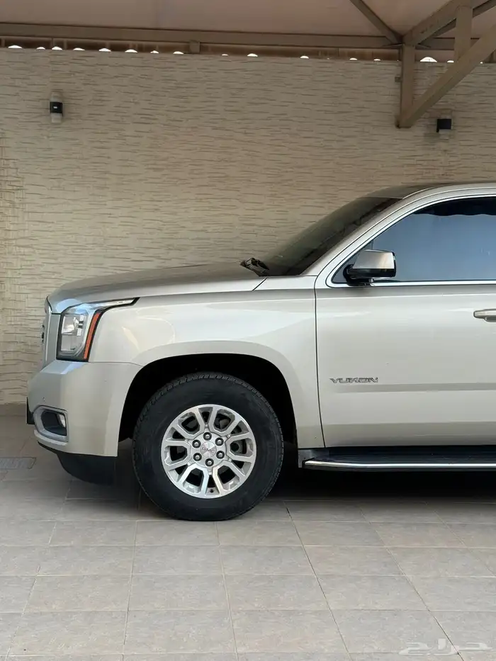 يوكن 2017 SLE مخزن ماشي 121 سعودي 2