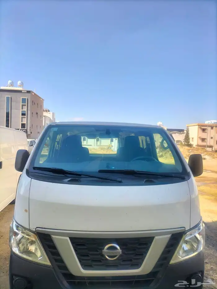 باص نيسان للإيجار 2