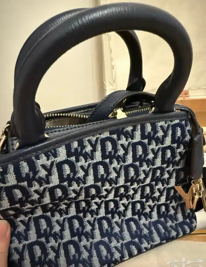 شنطتين دكني ومايكل كورس اصليه 0