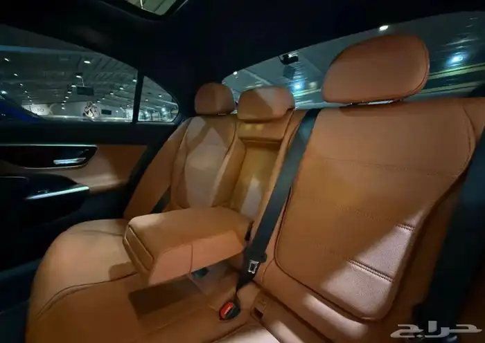 للبيع مرسيدس C300 2024 16