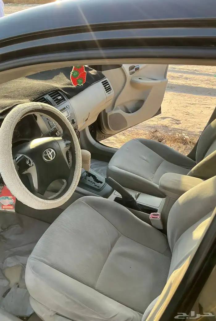 للبيع كورولا 2011 تماتيك 6