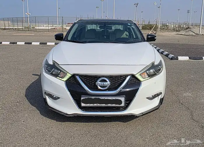 للبيع Maxima 2017 SR 8